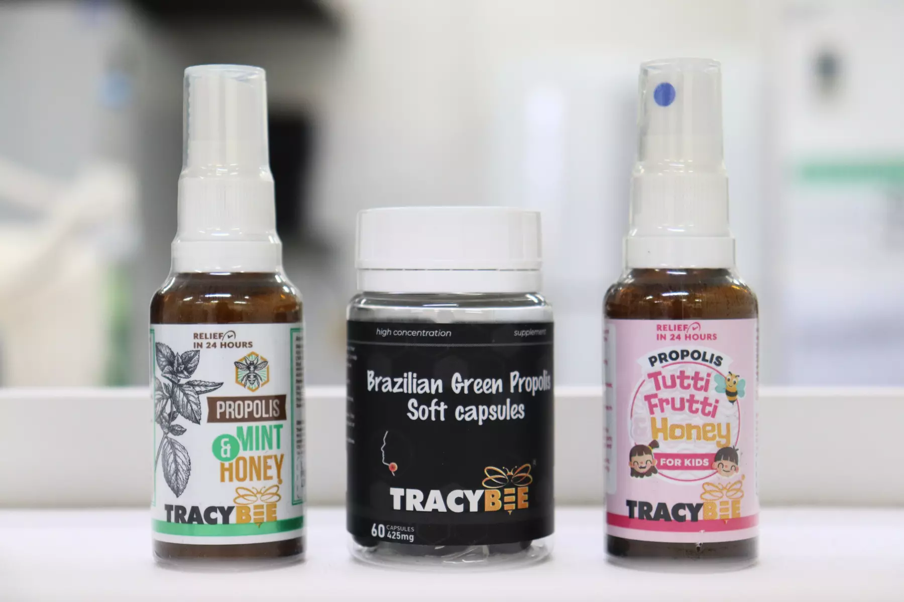 Keo ong Tracybee hiện là dòng chăm sóc sức khoẻ bán chạy tại nhà thuốc